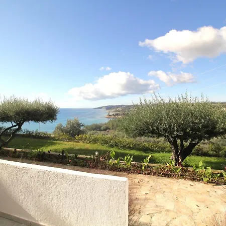 Lägenhet Afrato Village Sea View *