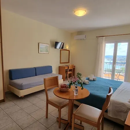 Afrato Village Sea View Τραπεζάκι